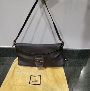 Vintage Fendi baguette
